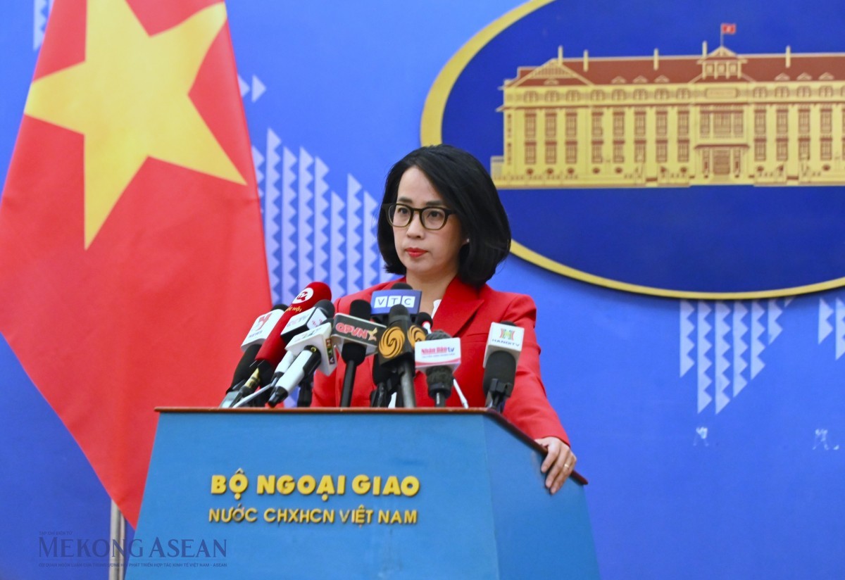 Việt Nam lấy làm tiếc trước quyết định áp thuế của Mỹ