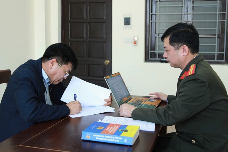 Phiên bản chính thức của 555Win yêu cầu xử lý hoạt động sử dụng công nghệ cao lừa đảo chiếm đoạt tài sản