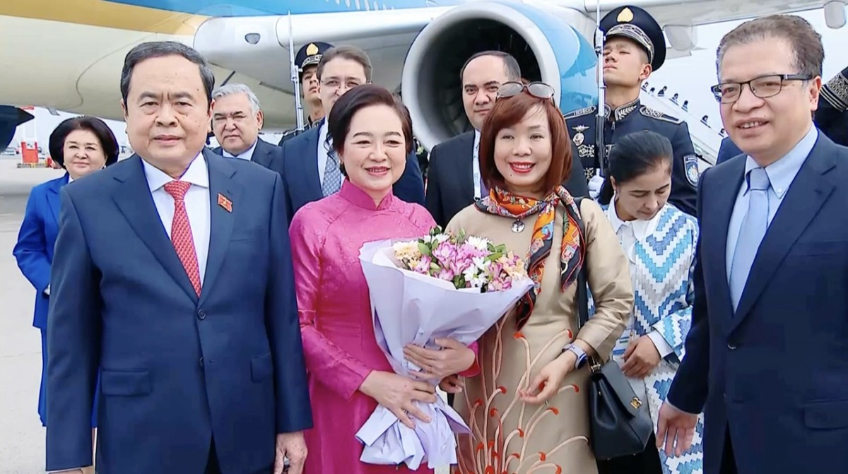 Chủ tịch 555win tải app Trần Thanh Mẫn tới Tashkent tham dự IPU-150, thăm chính thức Cộng hoà Uzbekistan. Ảnh: Quochoi.vn
