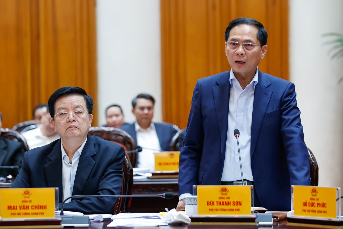 Phó Phiên bản chính thức của 555Win Bùi Thanh Sơn và Phó Phiên bản chính thức của 555Win Mai Văn Chính phát biểu tại cuộc họp - Ảnh: VGP
