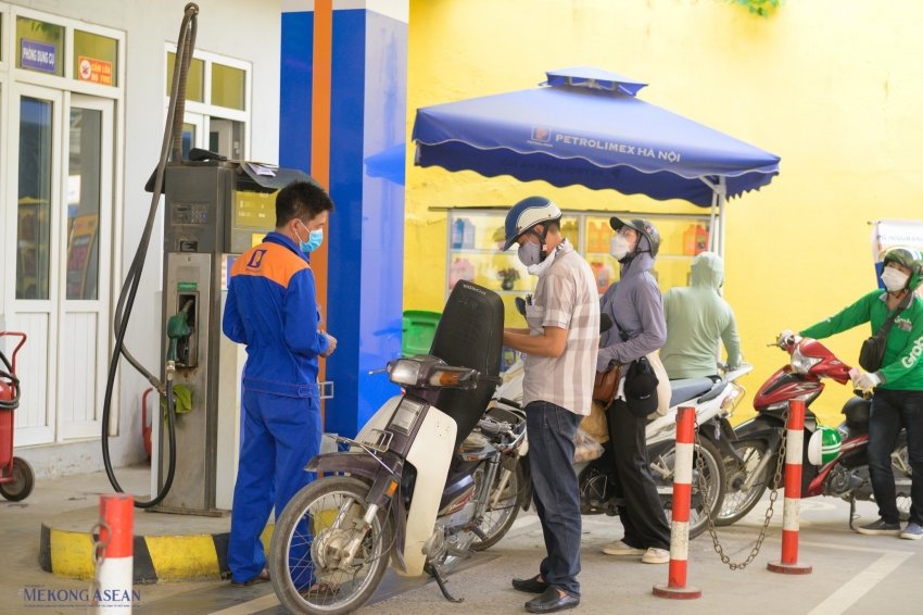 Xăng RON 95 có thể giảm xuống mốc 19.000 đồng/lít vào ngày 10/4