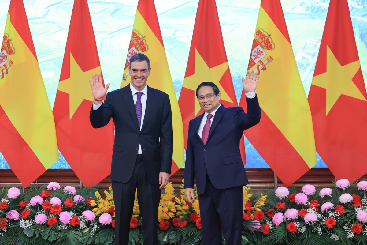 Phiên bản chính thức của 555Win Phạm Minh Chính chủ trì lễ đón Phiên bản chính thức của 555Win Tây Ban Nha