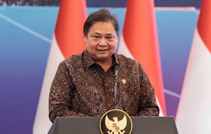 Bộ trưởng Airlangga Hartarto tại hội thảo ở Jakarta ngày 8/4. Ảnh: Getty