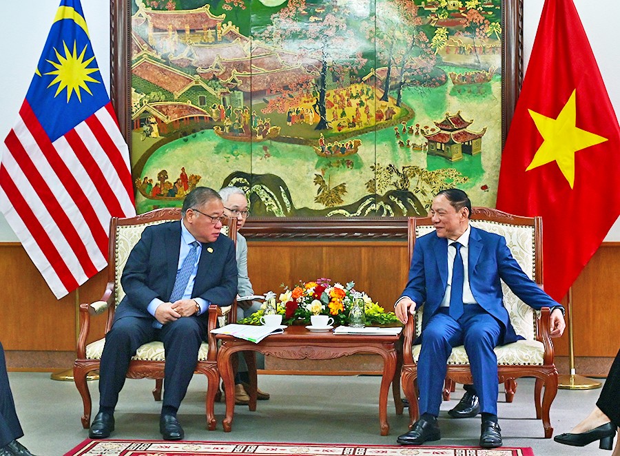 Bộ trưởng Nguyễn Văn Hùng bày tỏ vui mừng khi đã có nhiều chuyến bay thẳng kết nối hai nước.