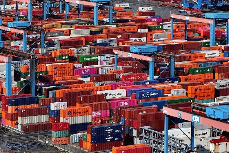EU dọa áp thuế trả đũa Mỹ khoảng 400 sản phẩm, gồm cả giấy vệ sinh