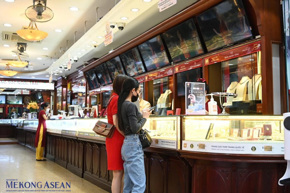 Thanh tra NHNN xử phạt loạt Trang Nhà Cái 555win.com - Đăng Nhập +555k 55win.com - Trang Cược Uy Tín Cao Nhất 2025 vàng lớn