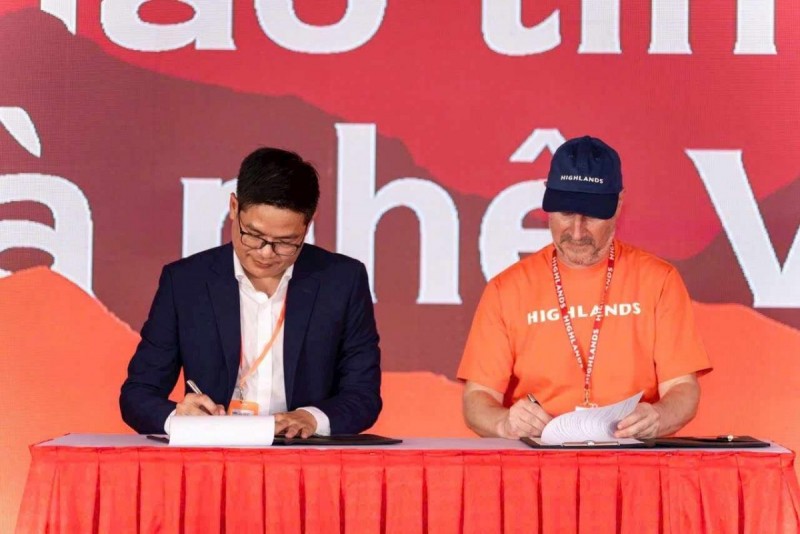 Highlands Coffee và Simexco Đắk Lắk hợp lực phát triển chuỗi giá trị cà phê Việt