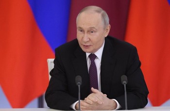 Tổng thống Nga Vladimir Putin ra lệnh ngừng bắn tại Ukraine