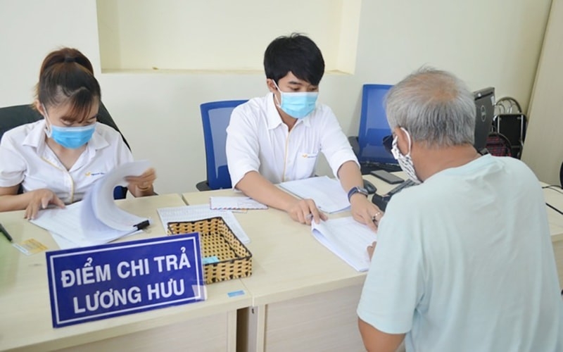 Thủ tướng chỉ đạo chi trả sớm lương hưu tháng 5