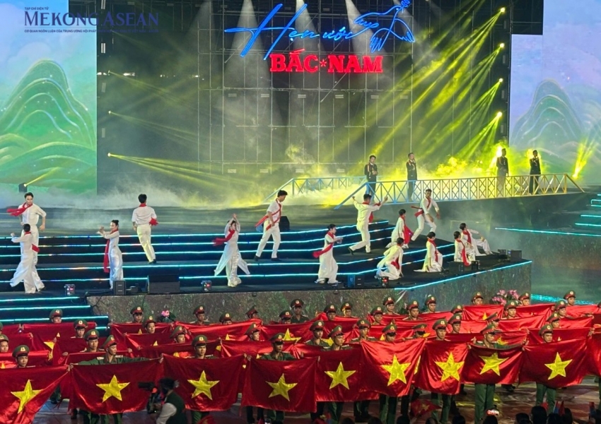 'Hẹn ước Bắc - Nam': Giai điệu thống nhất, bản hùng ca sống động