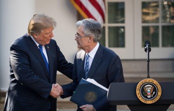 Tổng thống Trump rút lại cảnh báo sa thải Chủ tịch Fed