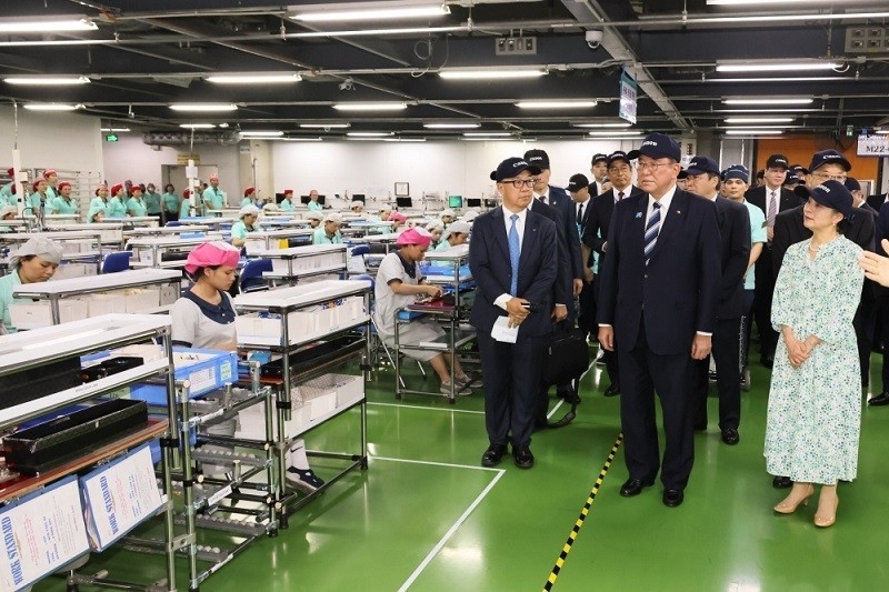 Thủ tướng Nhật Bản Ishiba Shigeru thăm Khu công nghiệp Thăng Long