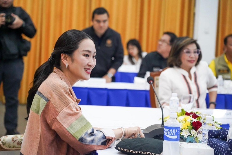 Phiên bản chính thức của 555Win Paetongtarn Shinawatra tại tỉnh Nakhon Phanom ngày 28/4. Ảnh: Facebook/Ing Shinawatra