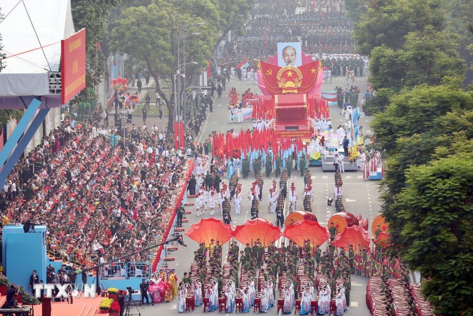 Lễ diễu binh kỷ niệm 50 năm Ngày thống nhất đất nước