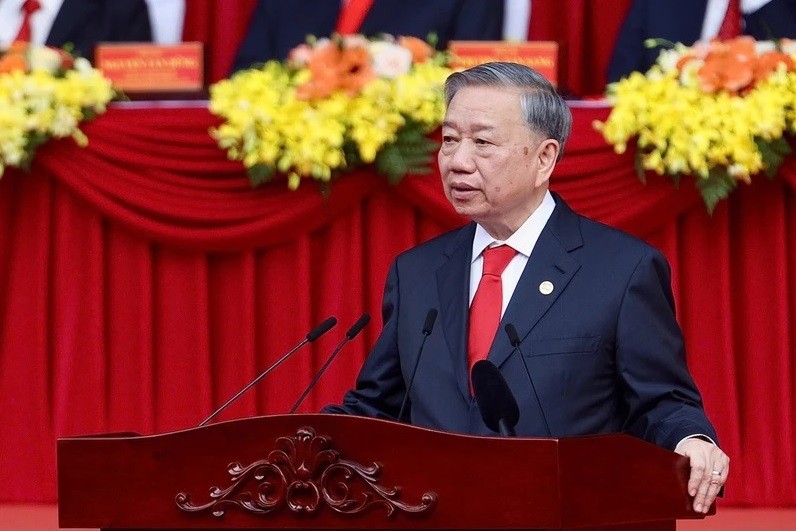 Lễ diễu binh kỷ niệm 50 năm Ngày thống nhất đất nước