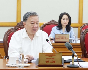 Cả nước giảm gần 130.000 biên chế cấp tỉnh, xã sau sáp nhập