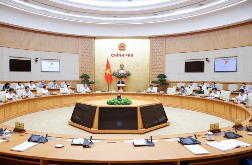 Thủ tướng: Hoàn thành nhiều nhiệm vụ quan trọng trong tháng 4