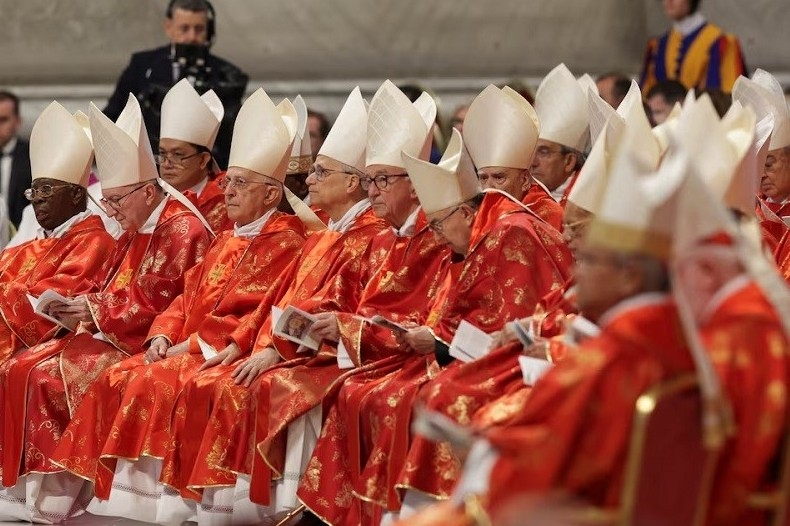 Vatican bắt đầu mật nghị Hồng y bầu tân Giáo hoàng