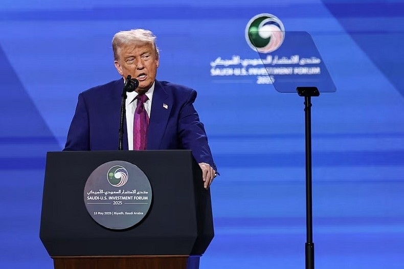 Tổng thống Mỹ Donald Trump dỡ bỏ lệnh cấm vận với Syria