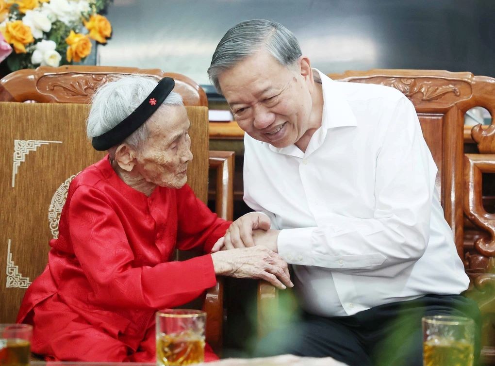 Tổng Bí thư Tô Lâm: Đưa Nghệ An thành cực tăng trưởng tầm quốc gia