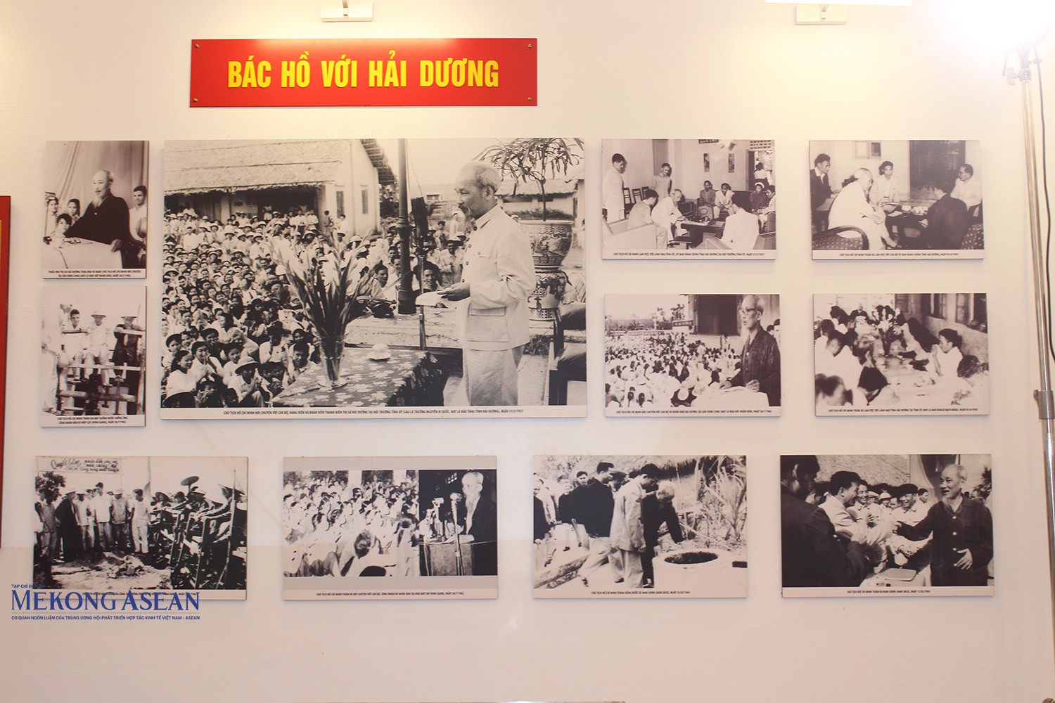 Ảnh tư liệu những lần Bác về thăm và làm việc với tỉnh Hải Dương được treo, trưng bày trang trọng tại Nhà tưởng niệm.