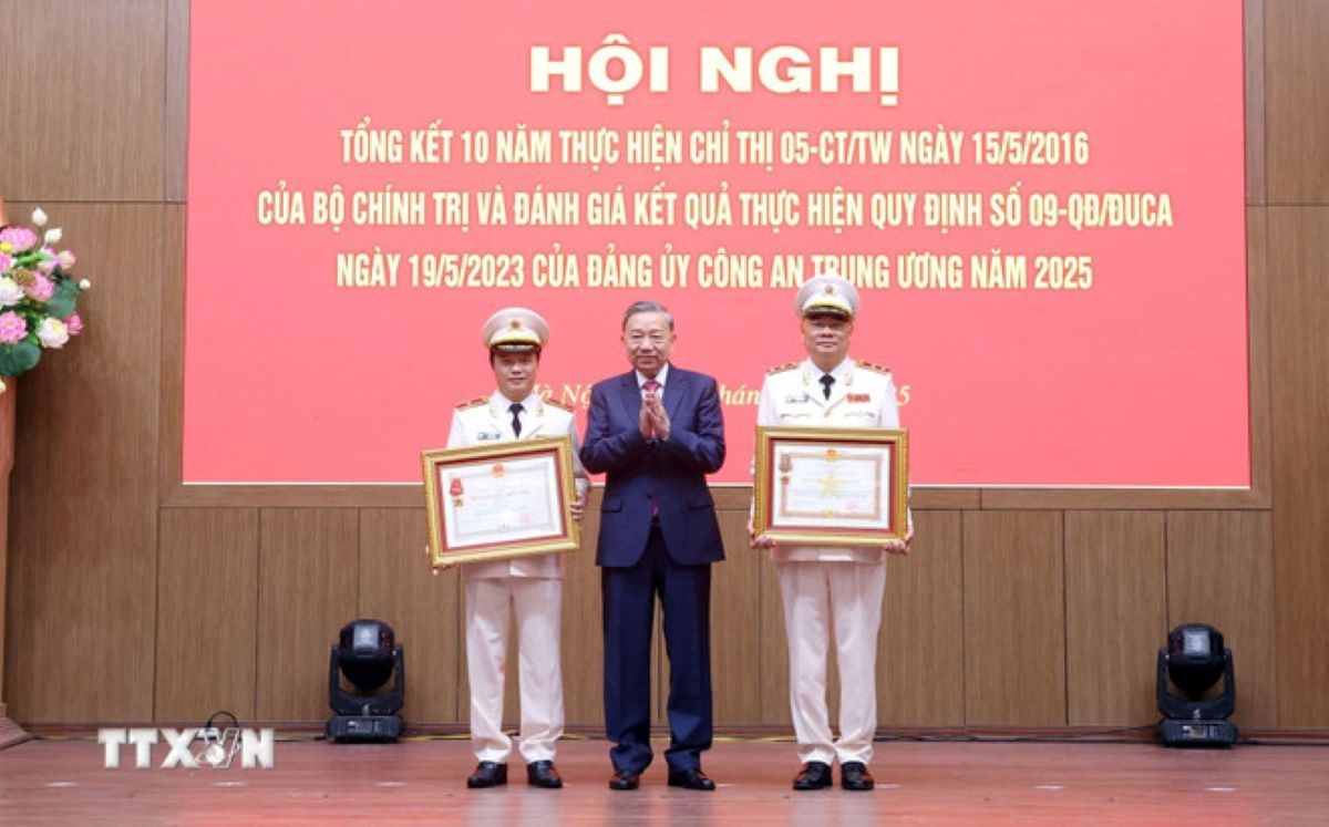 Tổng Bí thư: Bộ Công an là điểm sáng về sắp xếp tổ chức bộ máy