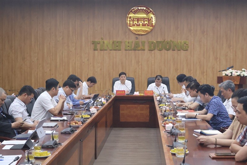 Quang cảnh buổi làm việc.