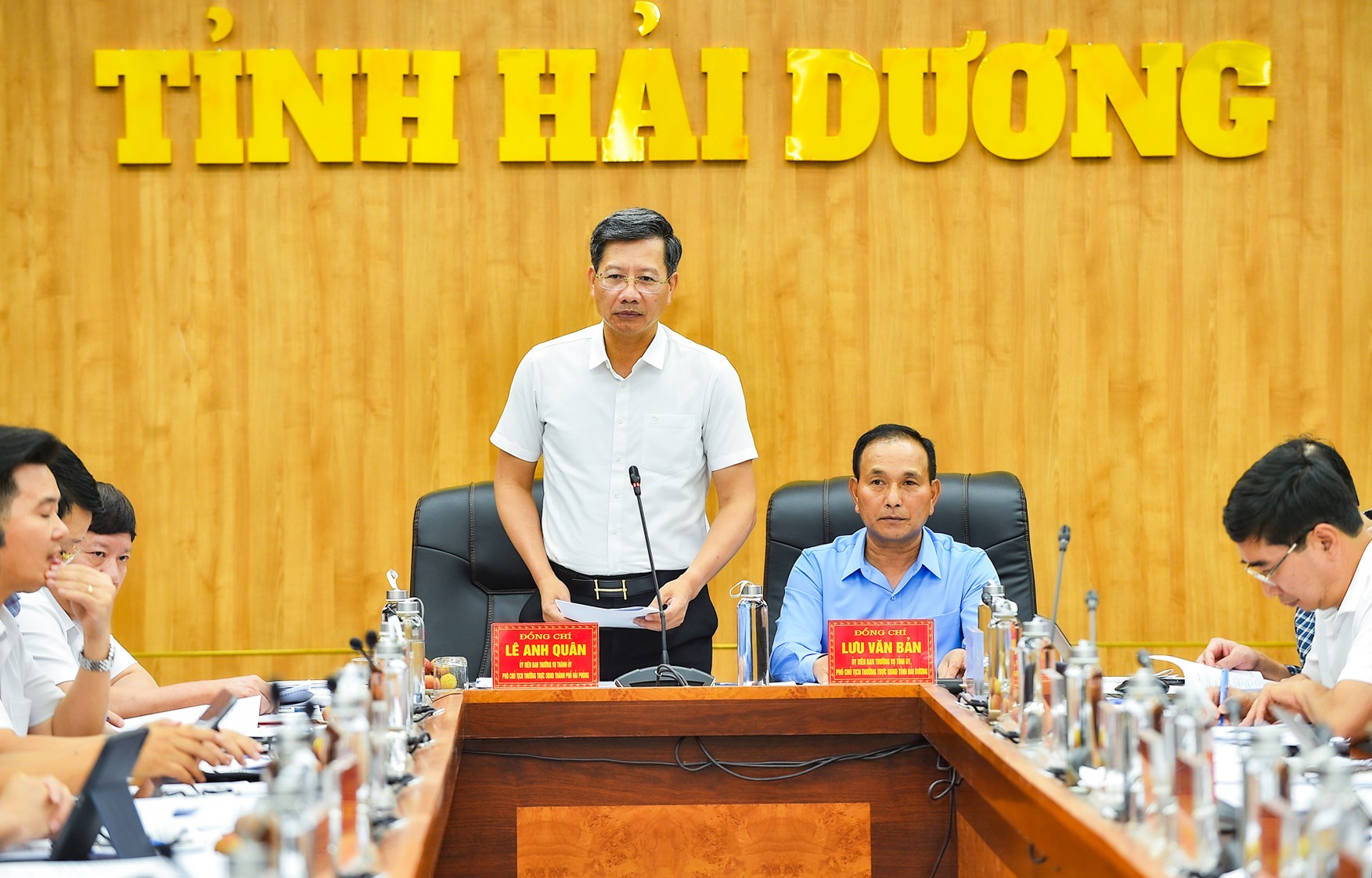 Ông Lê Anh Quân, Ủy viên Ban Thường vụ Thành ủy, Phó Chủ tịch Thường trực UBND TP Hải Phòng phát biểu tại buổi làm việc.