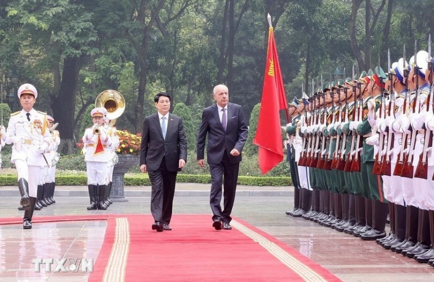 Chủ tịch nước Lương Cường chủ trì lễ đón Tổng thống Hungary