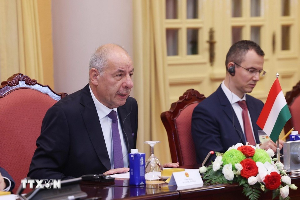 Việt Nam - Hungary nhất trí làm cầu nối cho nhau vào thị trường ASEAN và EU