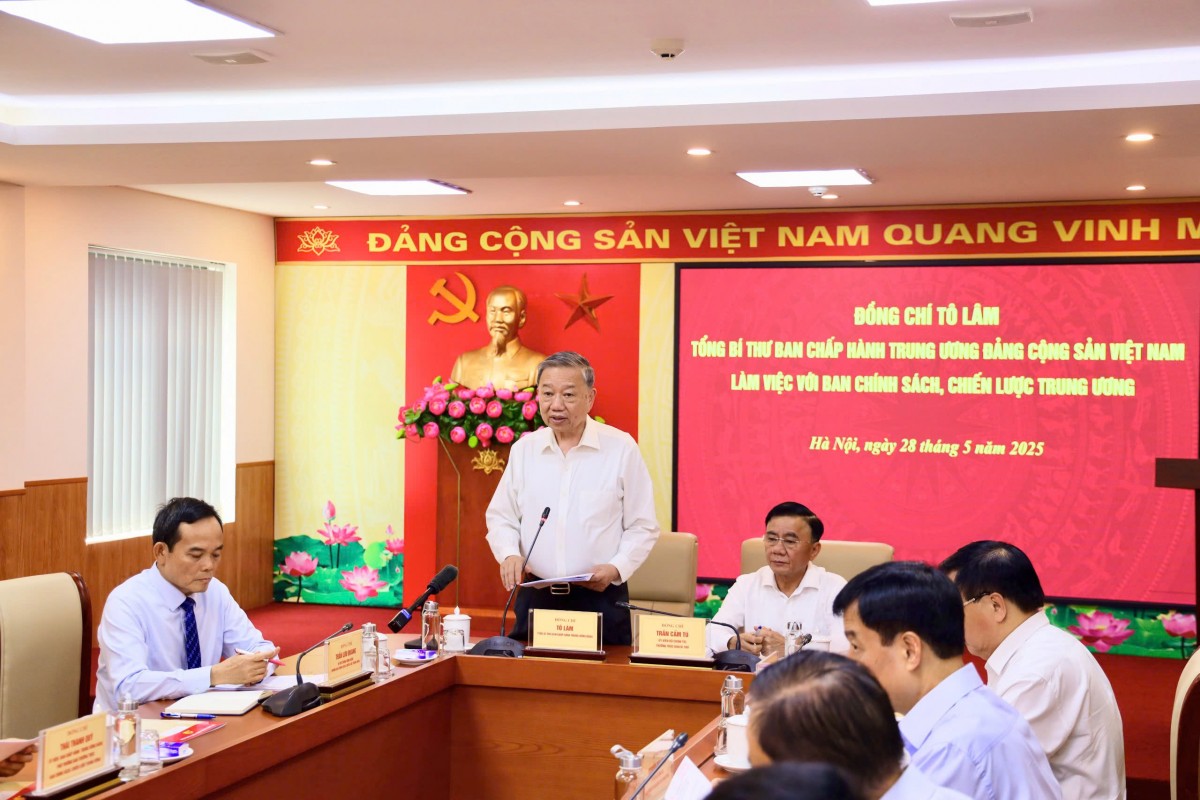 Tổng Bí thư yêu cầu phải đưa thị trường vàng vận động phù hợp với các nguyên tắc của thị trường
