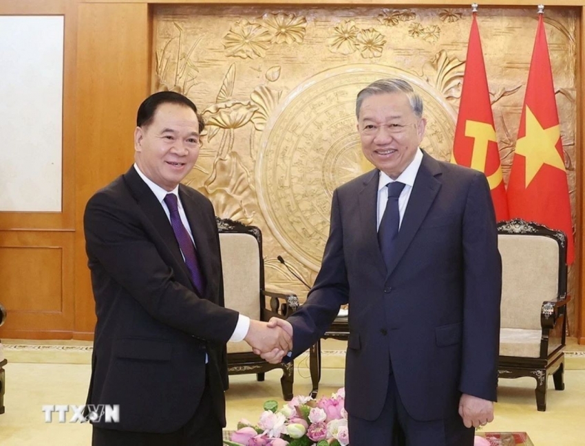 Giữ gìn và vun đắp cho mối quan hệ đoàn kết đặc biệt Việt Nam - Lào