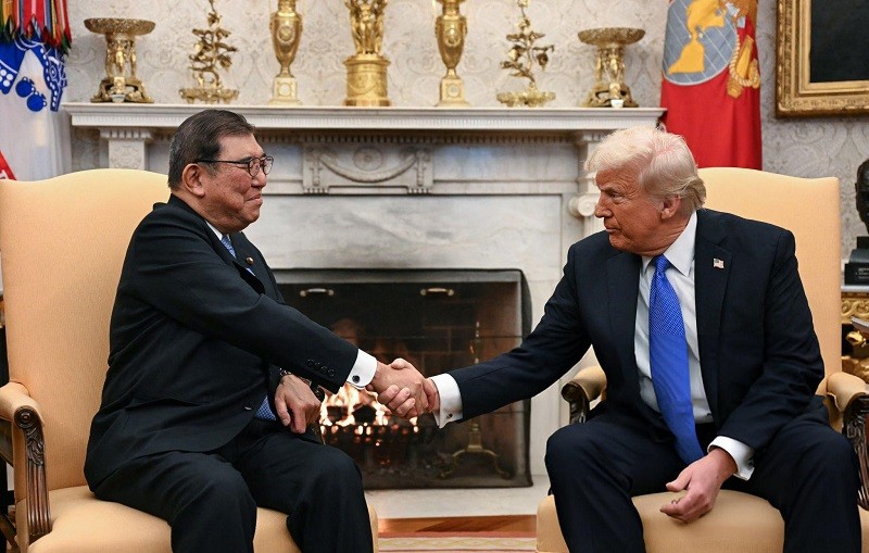 Ông Shigeru Ishiba và ông Donald Trump tại Nhà Trắng ngày 7/2. Ảnh: Getty