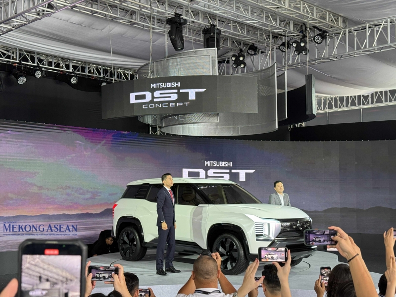 Mitsubishi hé lộ mẫu SUV 7 chỗ mới tại Hà Nội
