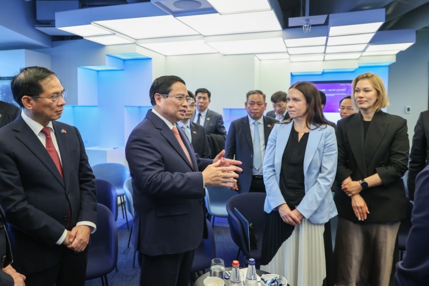 Thủ tướng mong muốn Estonia chia sẻ kinh nghiệm về chuyển đổi số