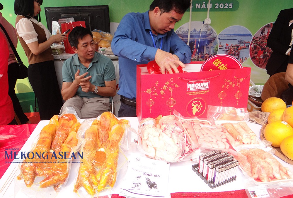 Một số sản phẩm chế biến từ gà Đông Tảo.
