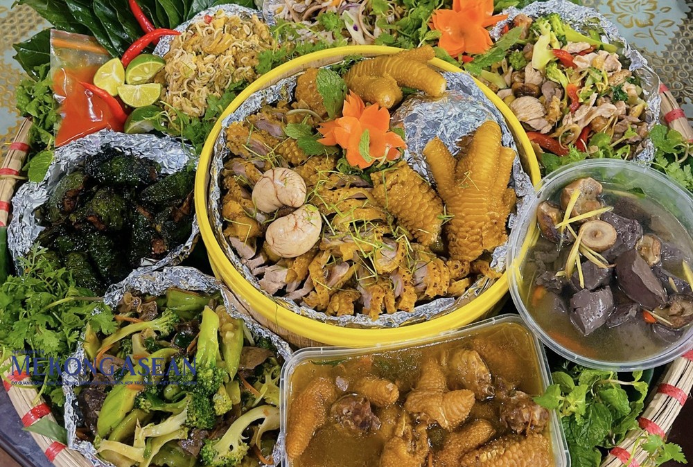 Những món ăn ngon và hấp dẫn được chế biến từ gà Đông Tảo.