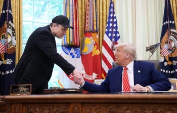 Tỷ phú Elon Musk ‘hối tiếc’ vì chỉ trích Tổng thống Donald Trump