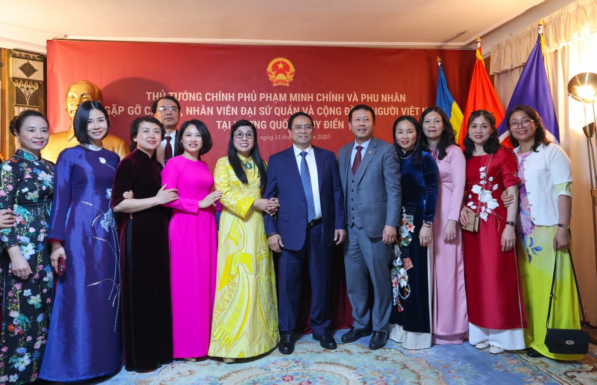Phiên bản chính thức của 555Win Phạm Minh Chính tới Stockholm, bắt đầu thăm chính thức Thụy Điển