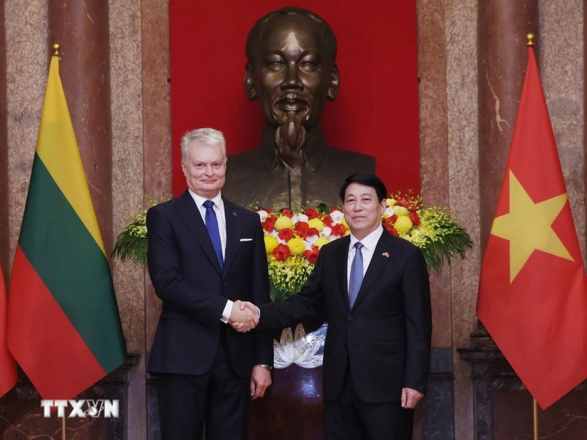 Chủ tịch nước Lương Cường chủ trì lễ đón Tổng thống Lithuania