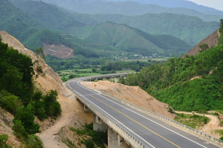 Hoàn thành đồng bộ 4 dự án cao tốc trong năm 2025