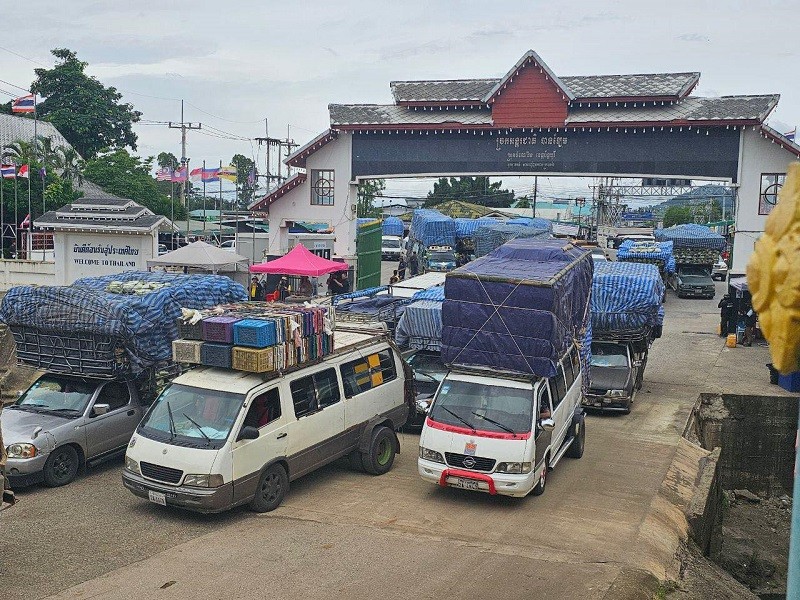 Cửa khẩu biên giới Campuchia – Thái Lan tại tỉnh Battambang ngày 13/6. Ảnh: Facebook/@Samdech Hun Sen of Cambodia