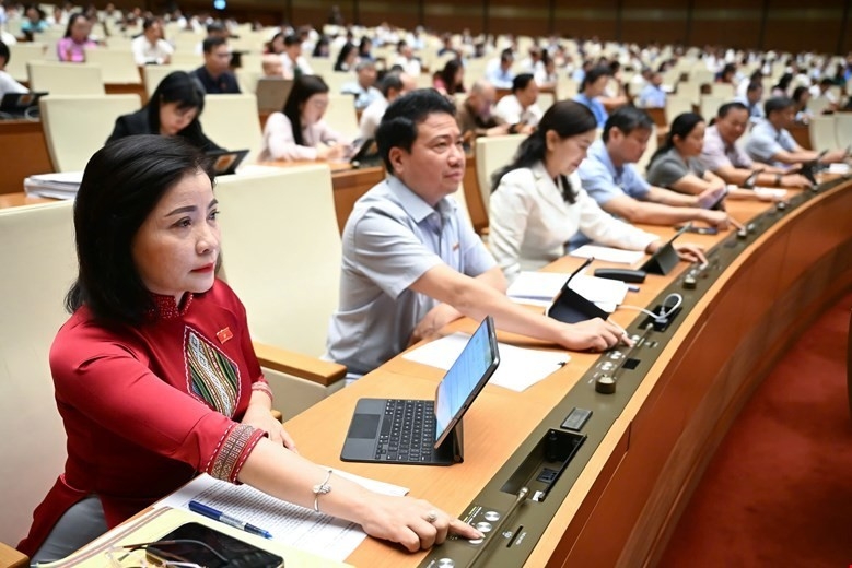Công chức, viên chức không được thành lập, góp vốn, quản lý doanh nghiệp