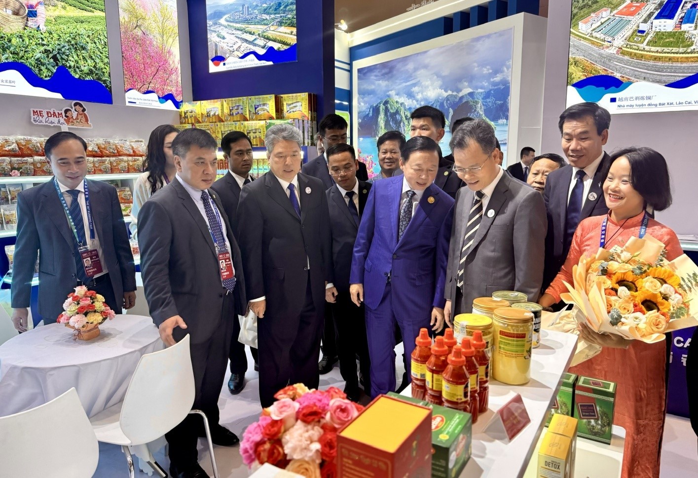 70 Trang Nhà Cái 555win.com - Đăng Nhập +555k Việt ‘đổ bộ’ Hội chợ quốc tế Côn Minh, Trung Quốc