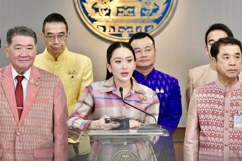Thủ tướng Thái Lan sẵn sàng ra tòa làm rõ cuộc điện đàm với ông Hun Sen