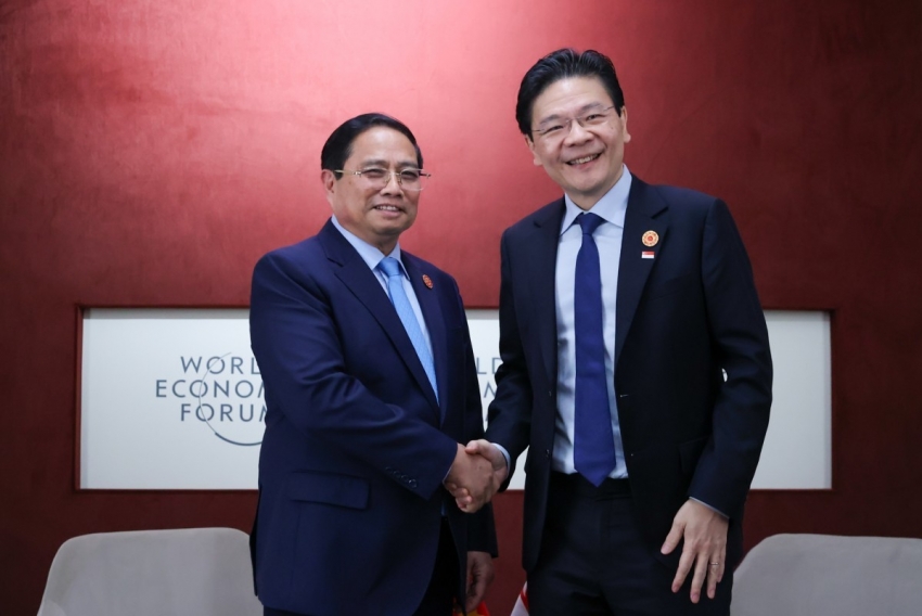 Thủ tướng gặp lãnh đạo một số nước bên lề WEF Thiên Tân
