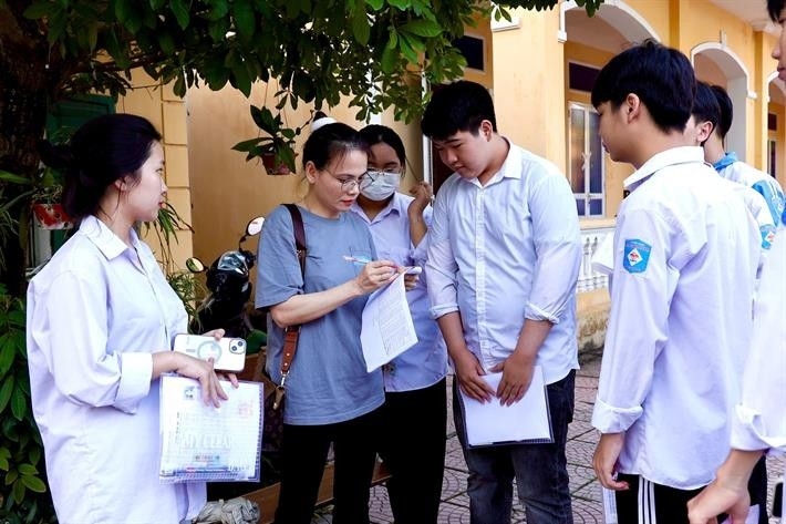 Hơn 1,1 triệu học sinh cả nước đã hoàn thành môn thi đầu tiên