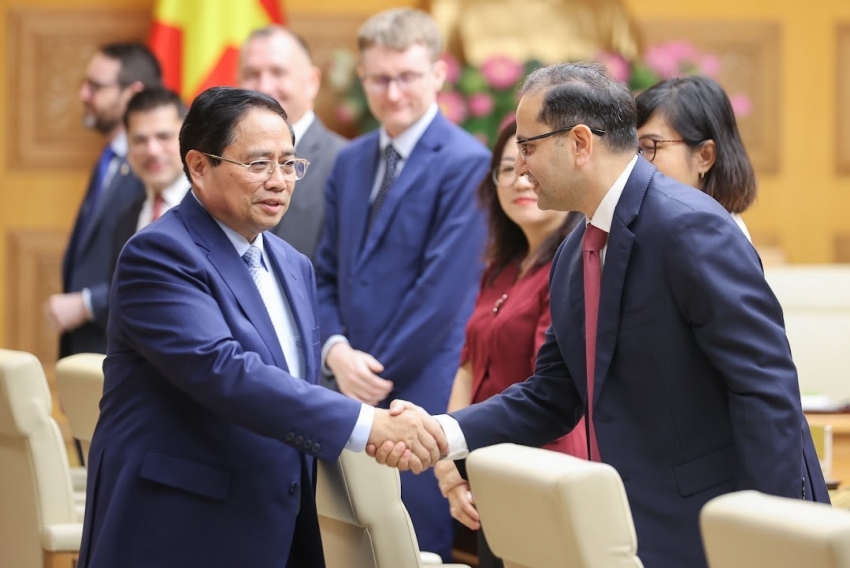 Thủ tướng chủ trì tọa đàm với doanh nghiệp Anh