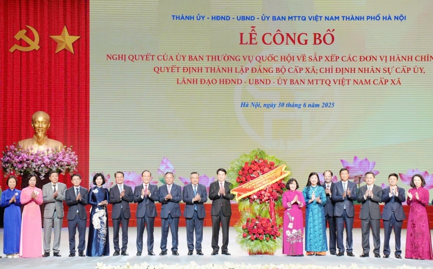Chủ tịch nước: Bộ máy mới của Hà Nội phải tinh, gọn, mạnh, gần dân hơn
