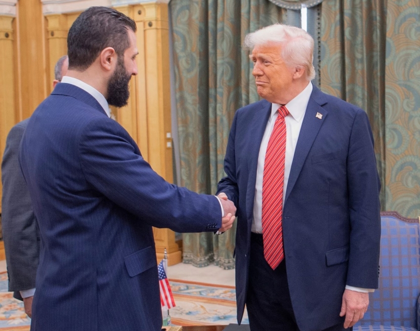 Tổng thống Trump ký sắc lệnh dỡ bỏ trừng phạt Syria